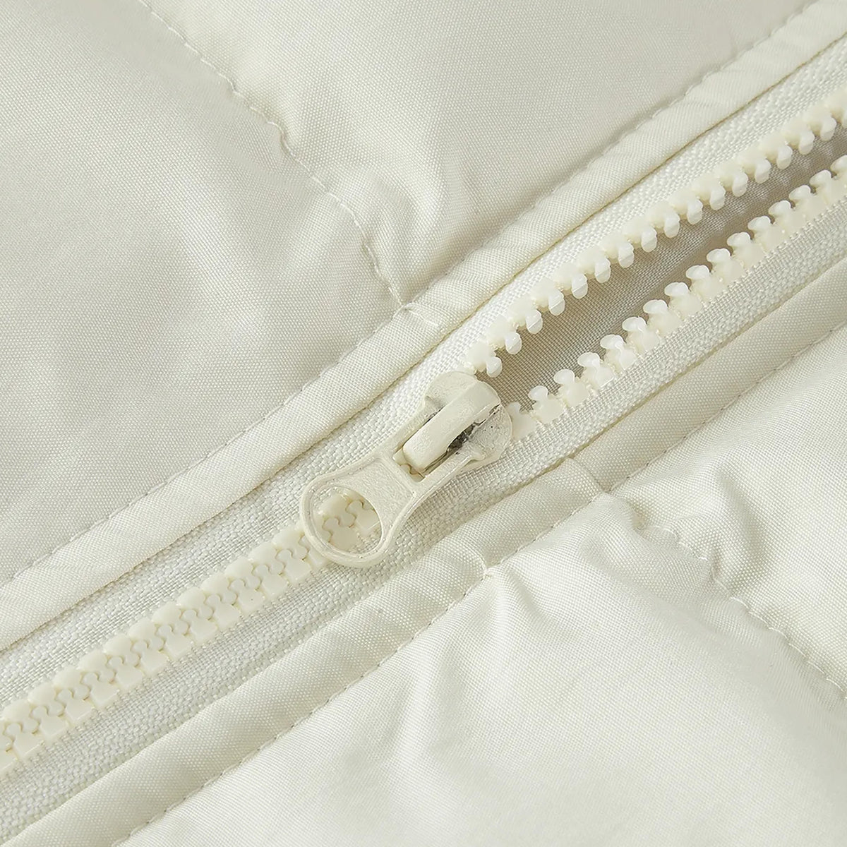 BRITBUNT Zipper Puffer Coat